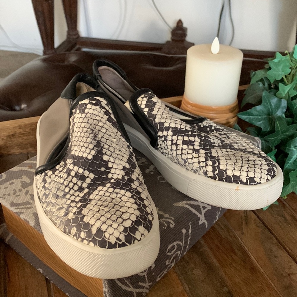 Vince sneakers leather snake like on front and solid color in back, size 8